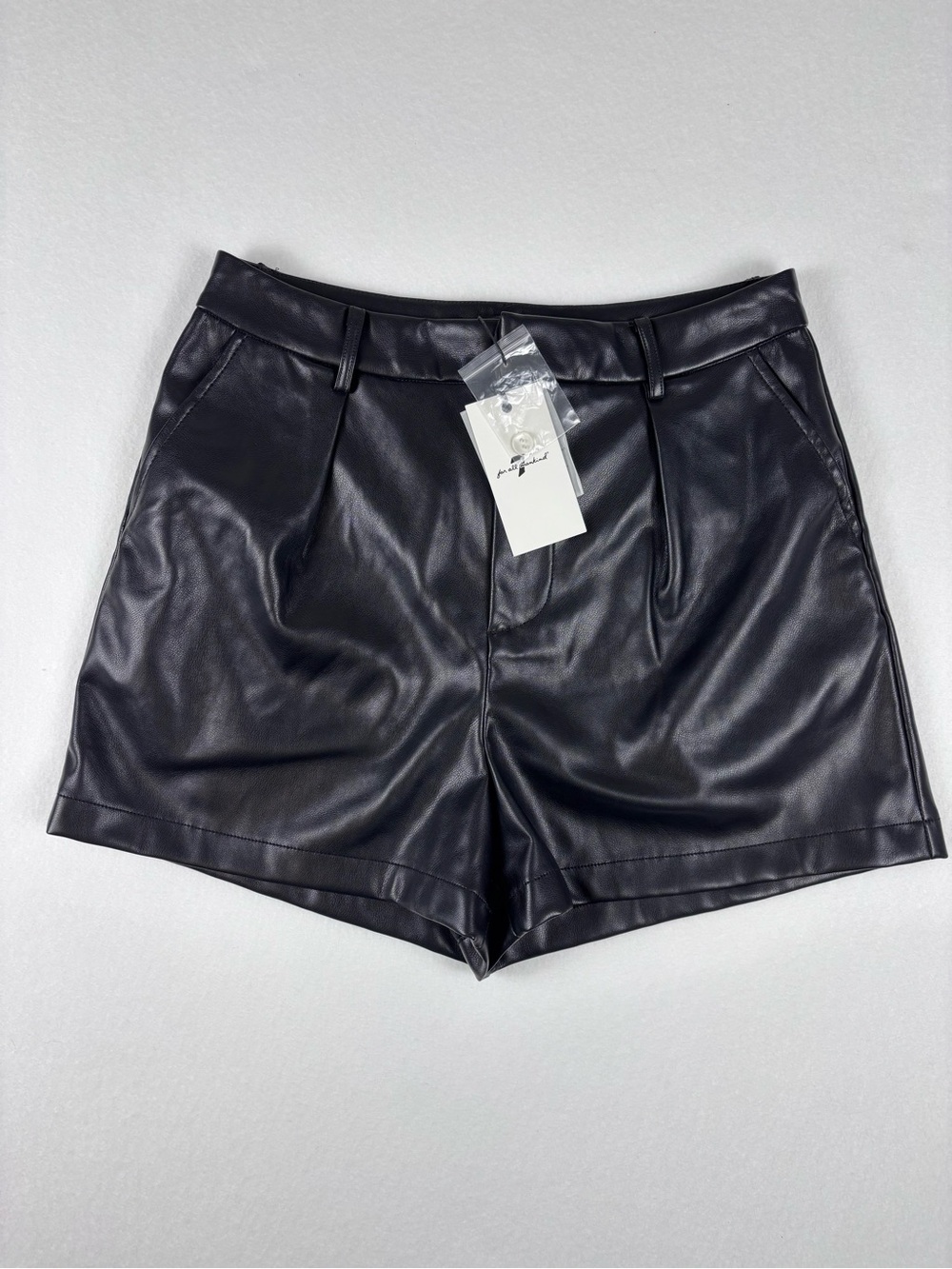 7 For All Mankind NWT Black Faux Leather High-Rise Shorts Women’s M